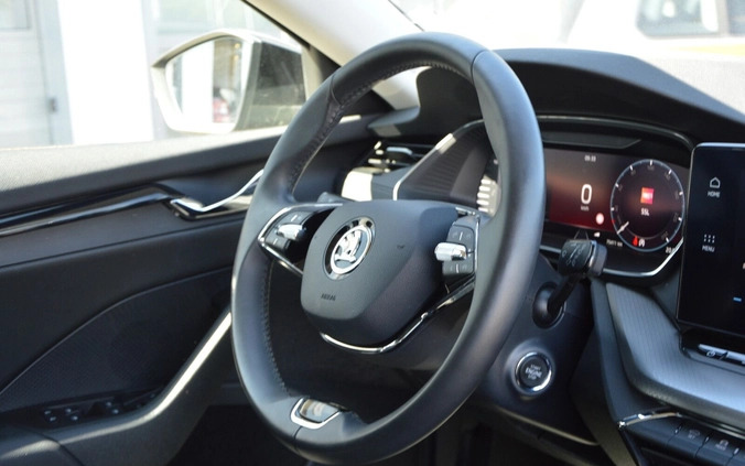 Skoda Octavia cena 109900 przebieg: 75411, rok produkcji 2021 z Dęblin małe 436